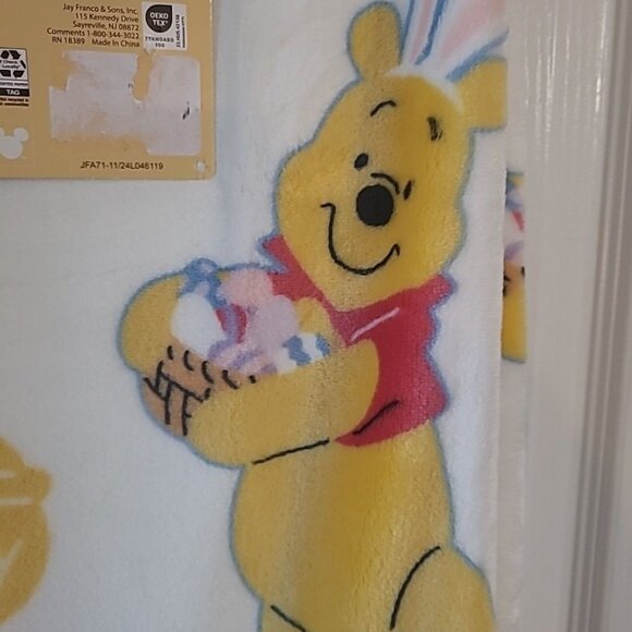Disney 2025 Winnie The Pooh White Easter 50x70 Plush Blanket Cloud Throw New - Picture 5 of 6